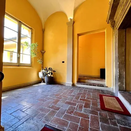 House Of Lovers - Magnificent View In The Heart Of