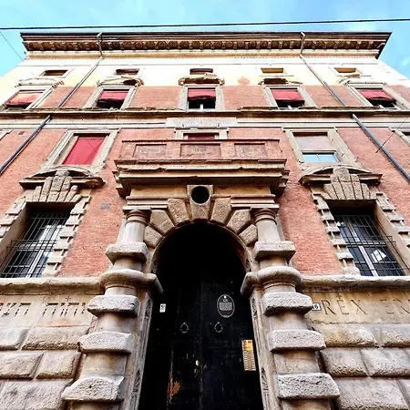 House Of Lovers - Magnificent View In The Heart Of Apartment Bologna