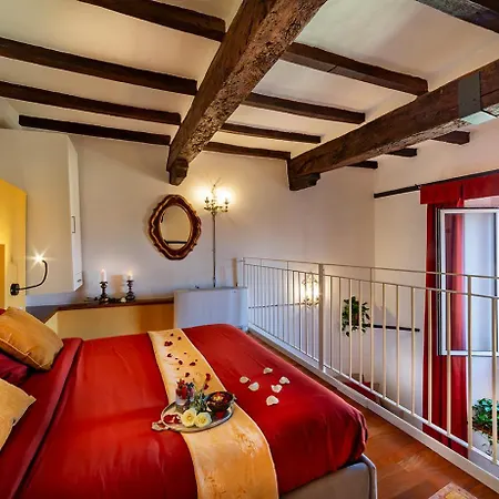 House Of Lovers - Magnificent View In The Heart Of