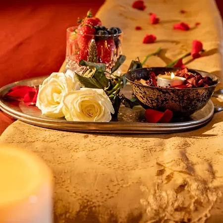 House Of Lovers - Magnificent View In The Heart Of Apartment